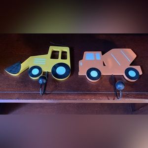 Construction coat/hat hooks